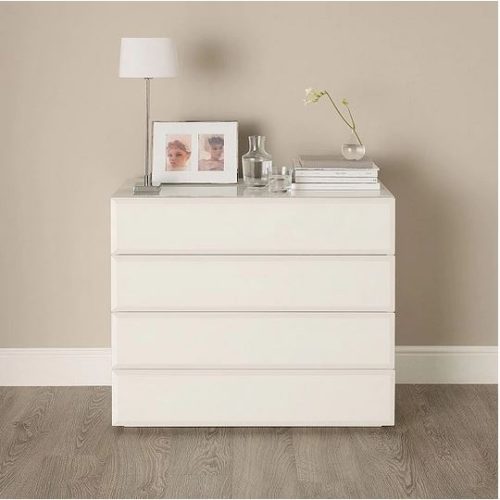 CARLT - White Four Wide Drawer Chest