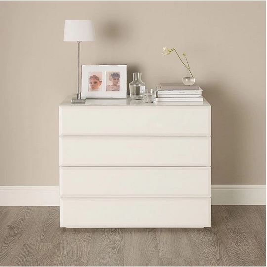 CARLT - White Four Wide Drawer Chest