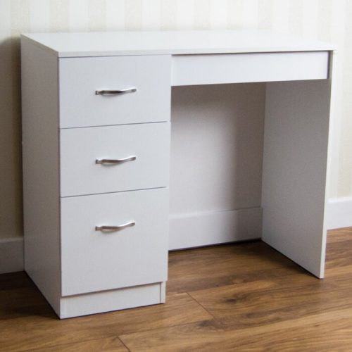 RUM - Triple Drawer White Vanity Table