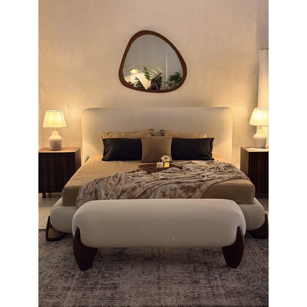 WELCO - White Boucle with Boomerang Legs Bedroom Set